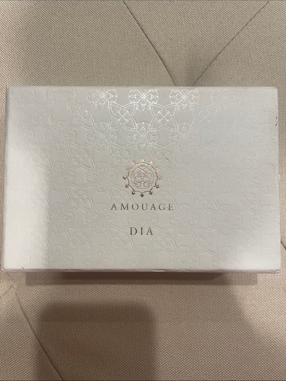 Amouage Dia White solid perfume with 2 refills and pouch.